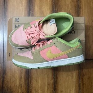 Nike Dunk Low Retro SE Next Nature
